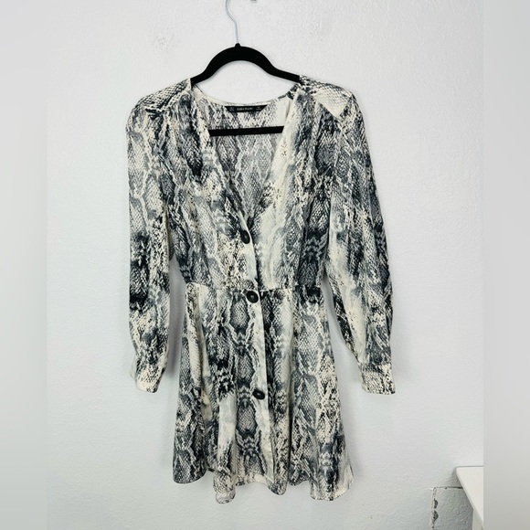 Zara Black Grey White Python Snake Print Button Down Long Sleeve Dress - Picture 4 of 10